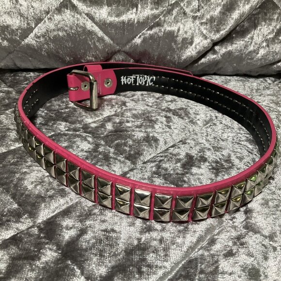 Hot Topic Hot Pink Silver Studded Belt Size 32 Punk Retro - Picture 3 of 7